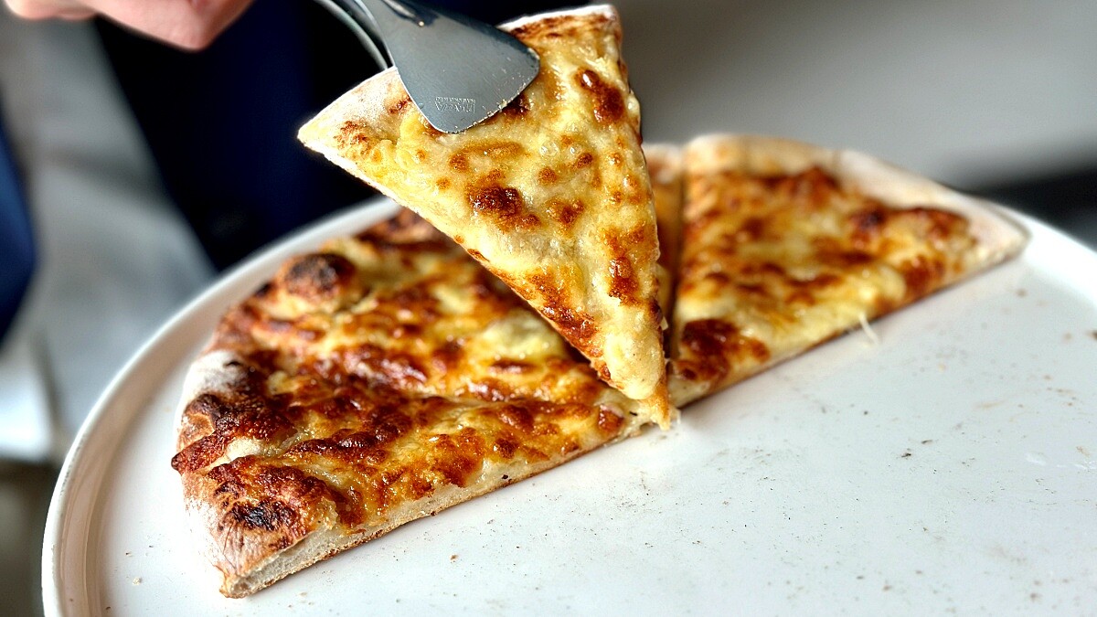 「泰式榴槤披薩」