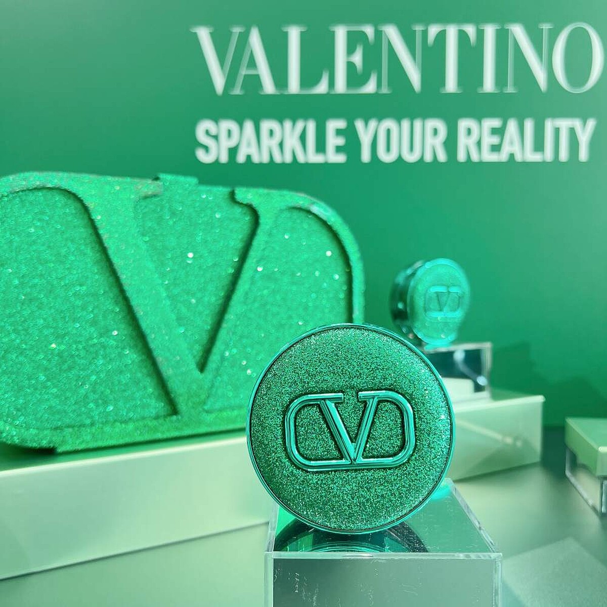 VALENTINO怪美綠高訂禮盒。