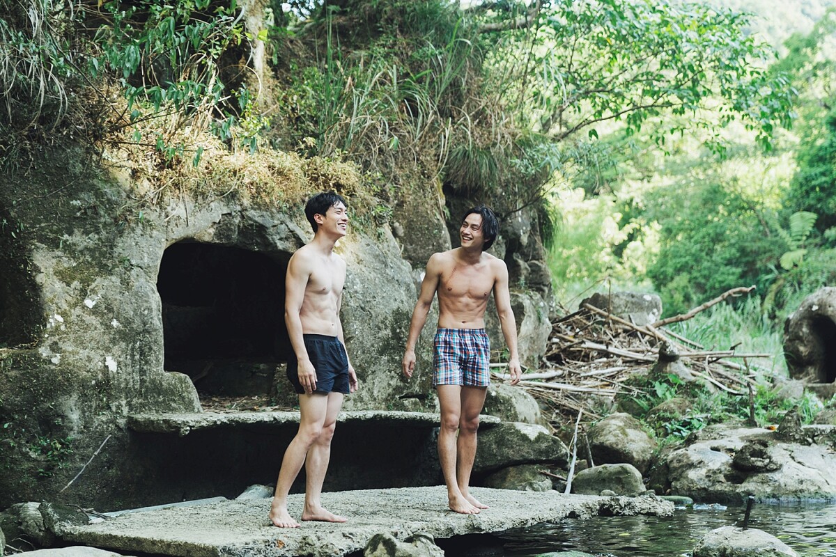 劉俊謙和范少勳在《我在這裡等你》脫到只剩四角褲。
