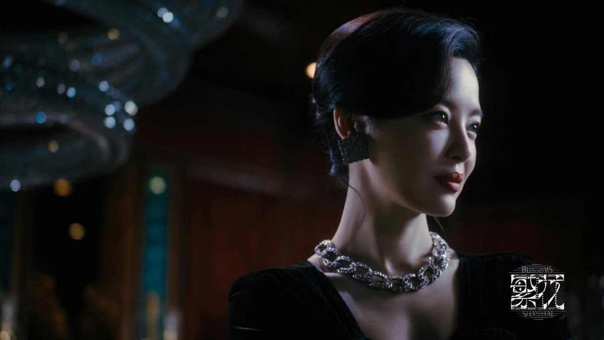 王家衛將「李李」拍得美得不可方物，舉手投足都是誘惑。