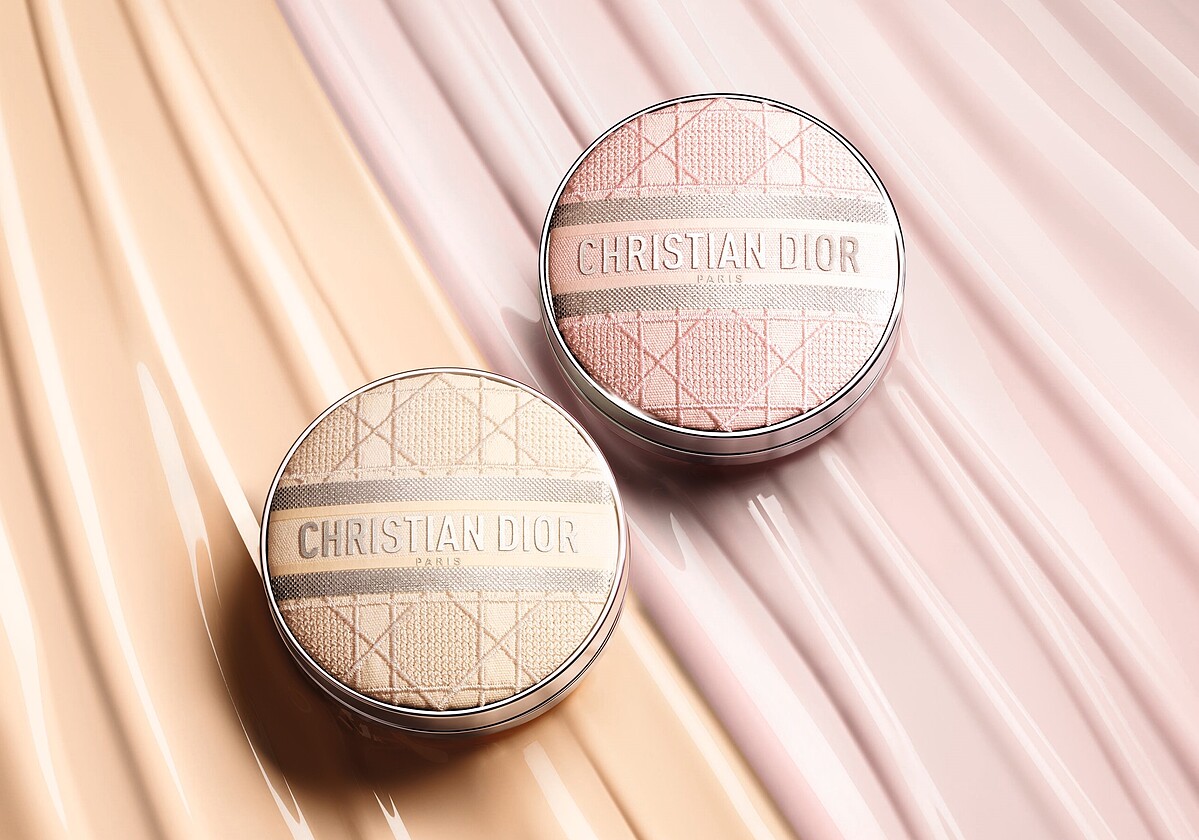 迪奧超完美氣墊外殼騰格紋，NT1,250