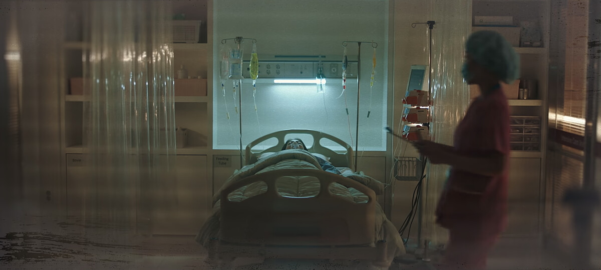 在最終預告中陷入昏迷的南荷娜。