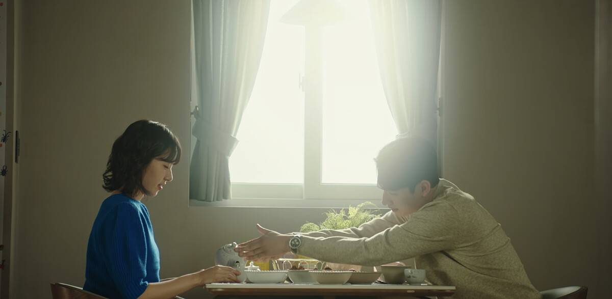 在李紅蘭家約會的李紅蘭與彬大永。