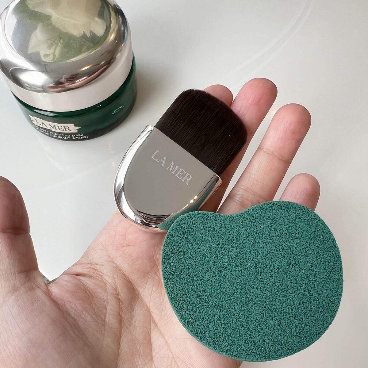 海洋拉娜深海極效淨膚面膜50ml，NT8,500(含刷具、海綿)