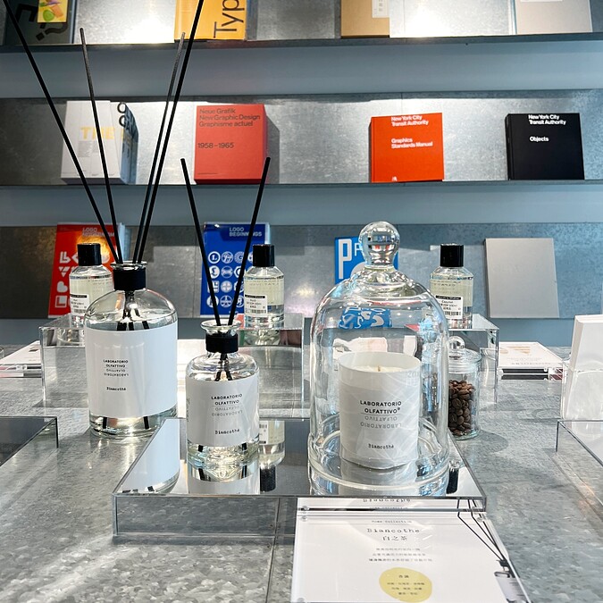 Laboratorio Olfattivo香識居家芳香蠟燭系列(白之茶、白之花、葡之酒、樹之語、珀之影、革之心) 180g ，NT2,380