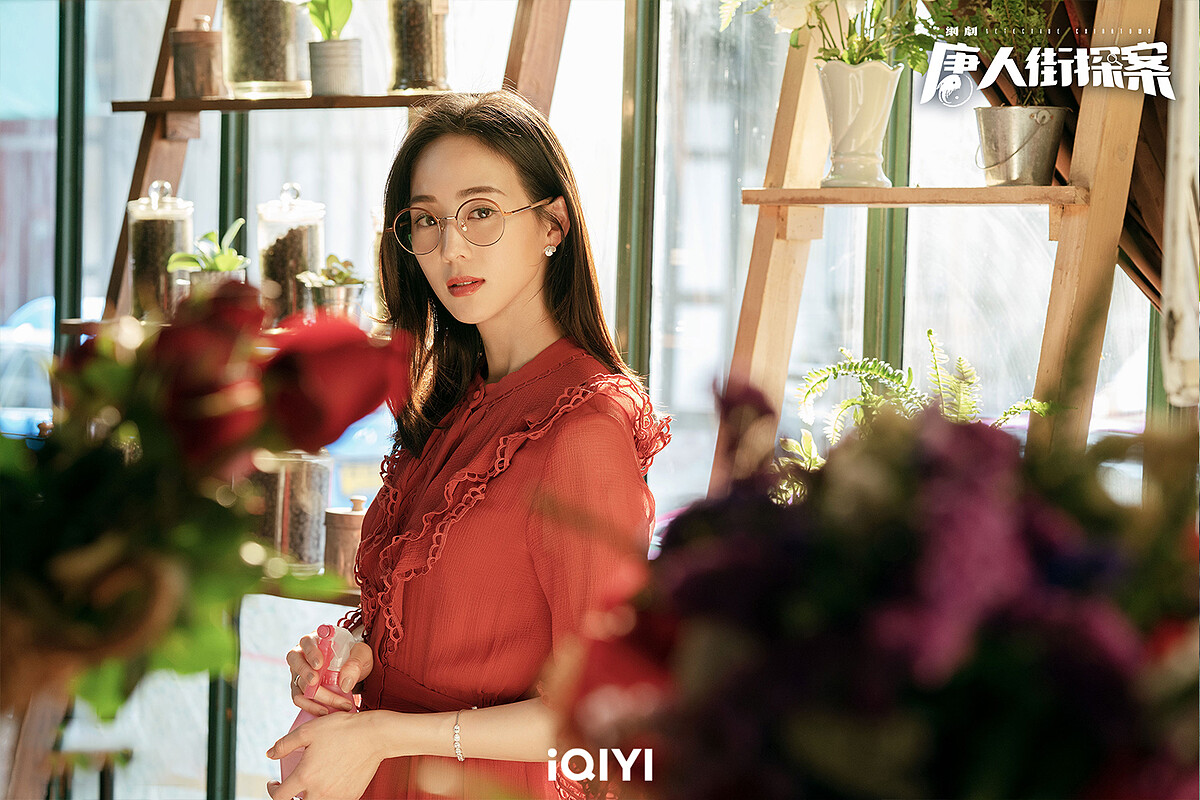 《唐人街探案2》張鈞甯飾演冷艷型美人