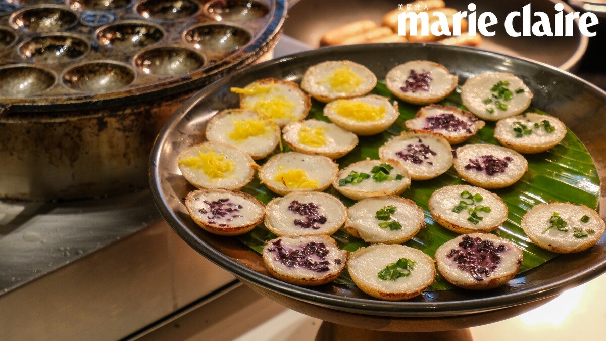 全日餐廳Gad Lanna提供斑蘭葉雞蛋糕