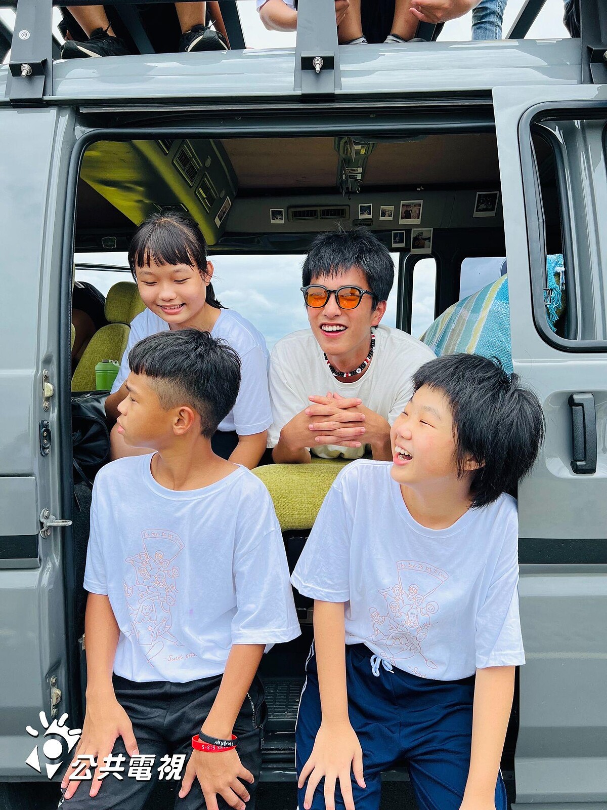 《二呆流浪記之完全大人手冊》曾敬驊(右上)認轉變坦承開始愛自己了