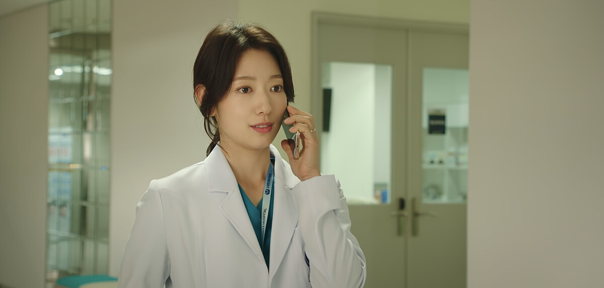 南荷娜回到大韓大學醫院,正式成為教授。