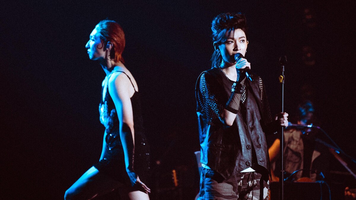 火山系搖滾女聲管罄在音樂劇《搖滾芭比》全新中文版中演出「伊扎克」一角。