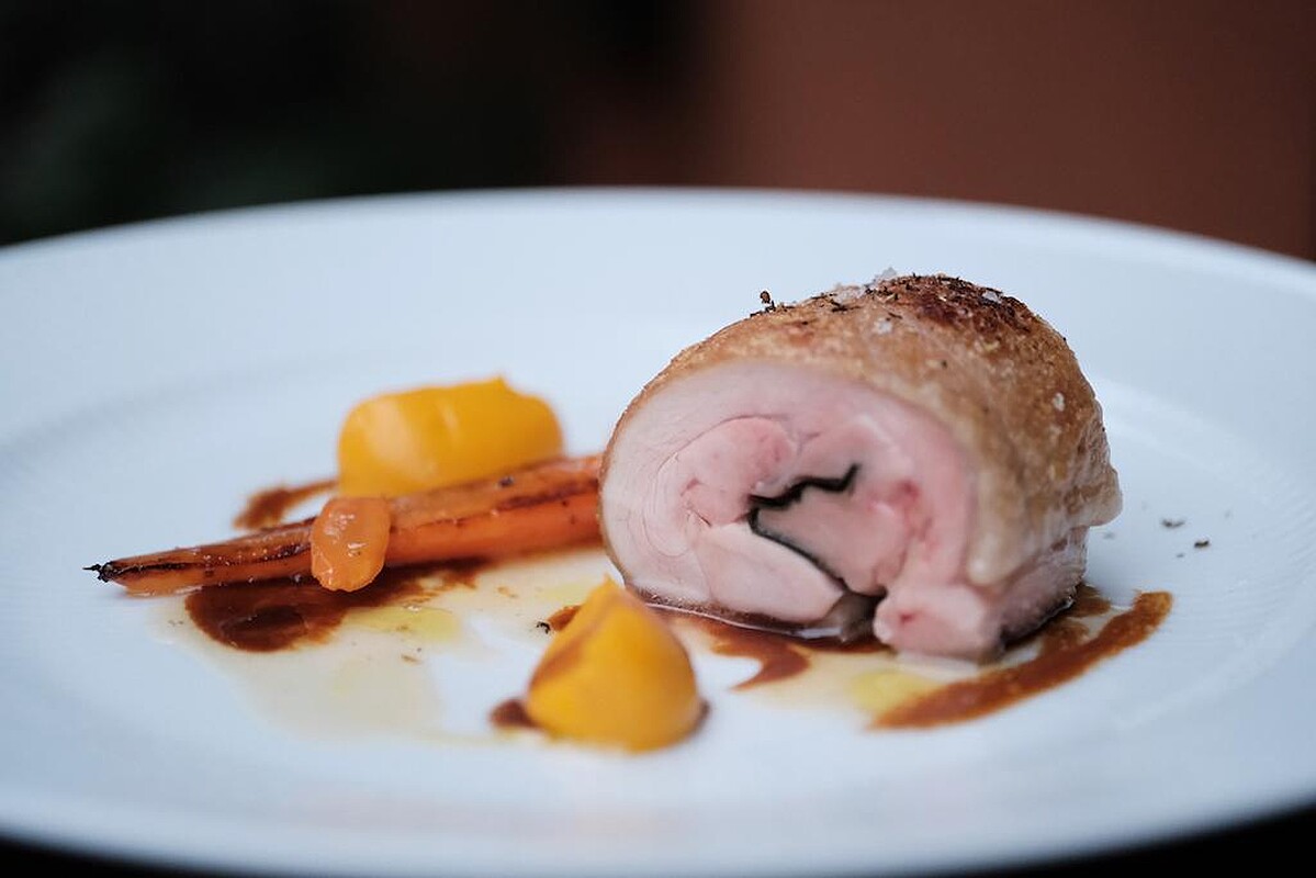 「刺蔥/月桃/馬告/迷迭香/雲林黃金雞腿/紅蘿蔔」