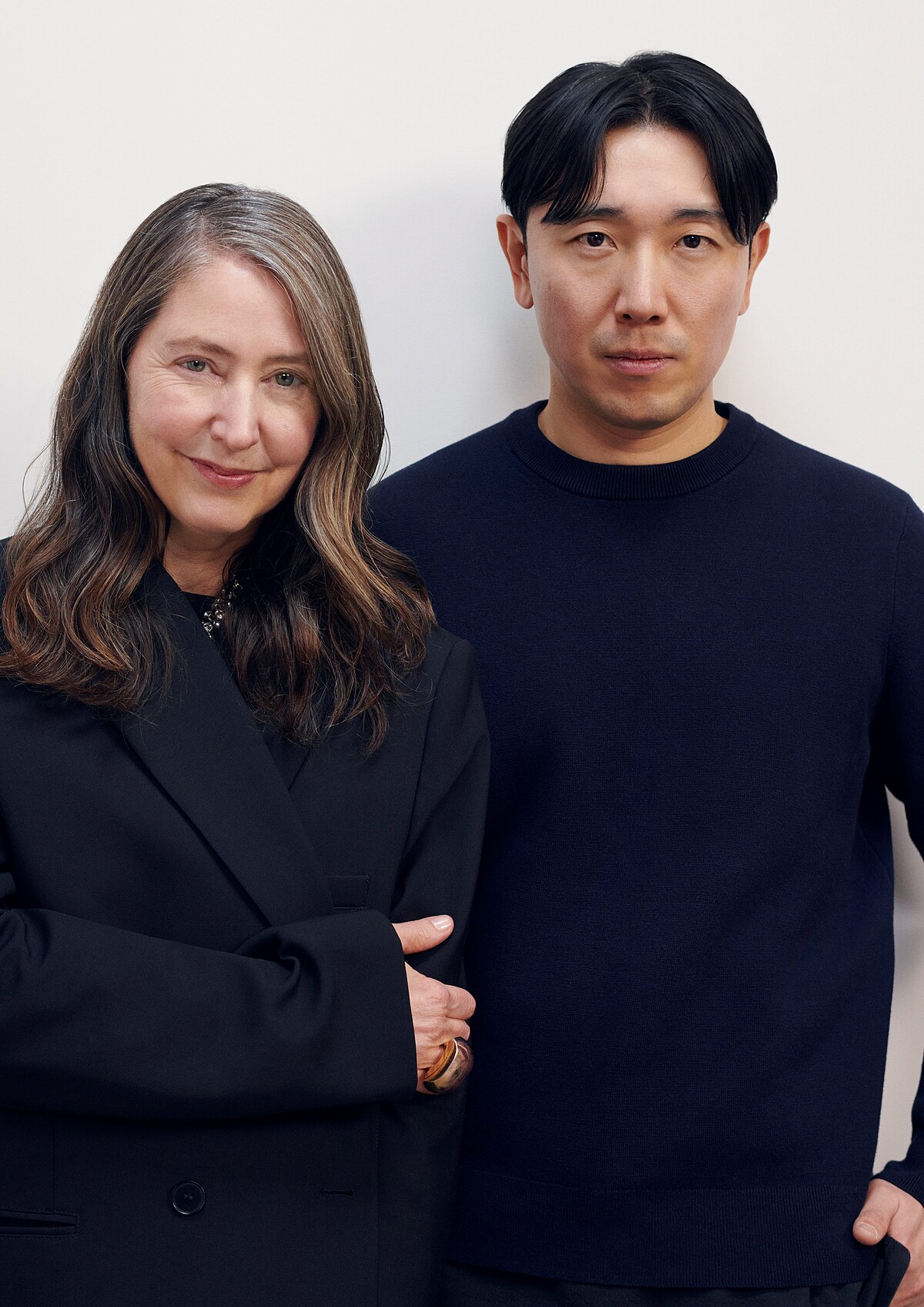 H&M女裝設計總監兼創意顧問Ann-Sofie Johansson(左)與Rokh創意總監Rok Hwang(右)