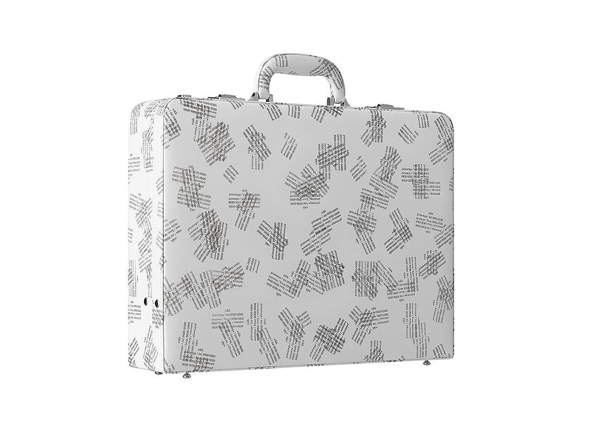 圖案公事包NT$6999。