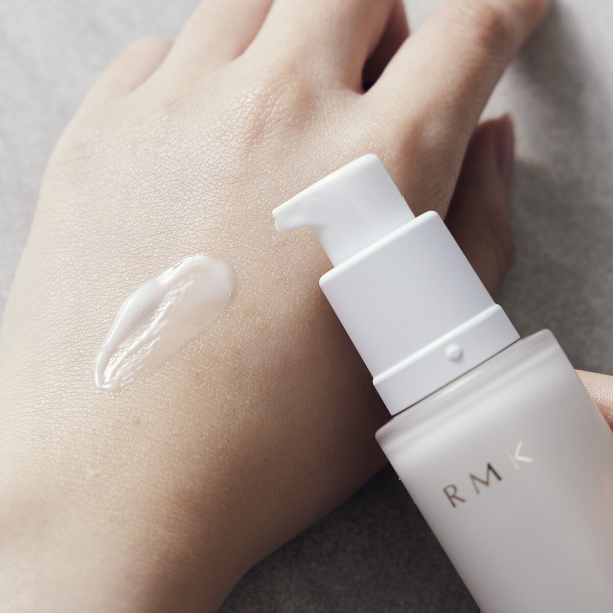 RMK集中透亮精華液30ml，NT2,400