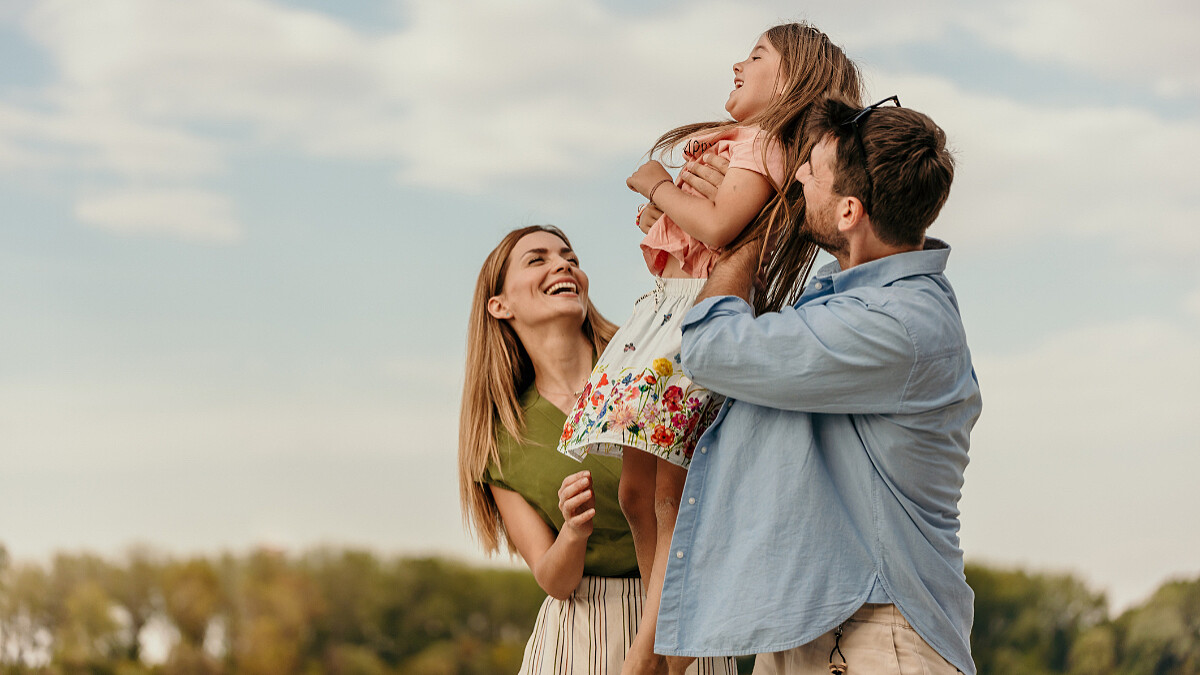 這樣做建立孩子的信心！成長路上大人的陪伴與鼓勵，超越考試分數的眼光