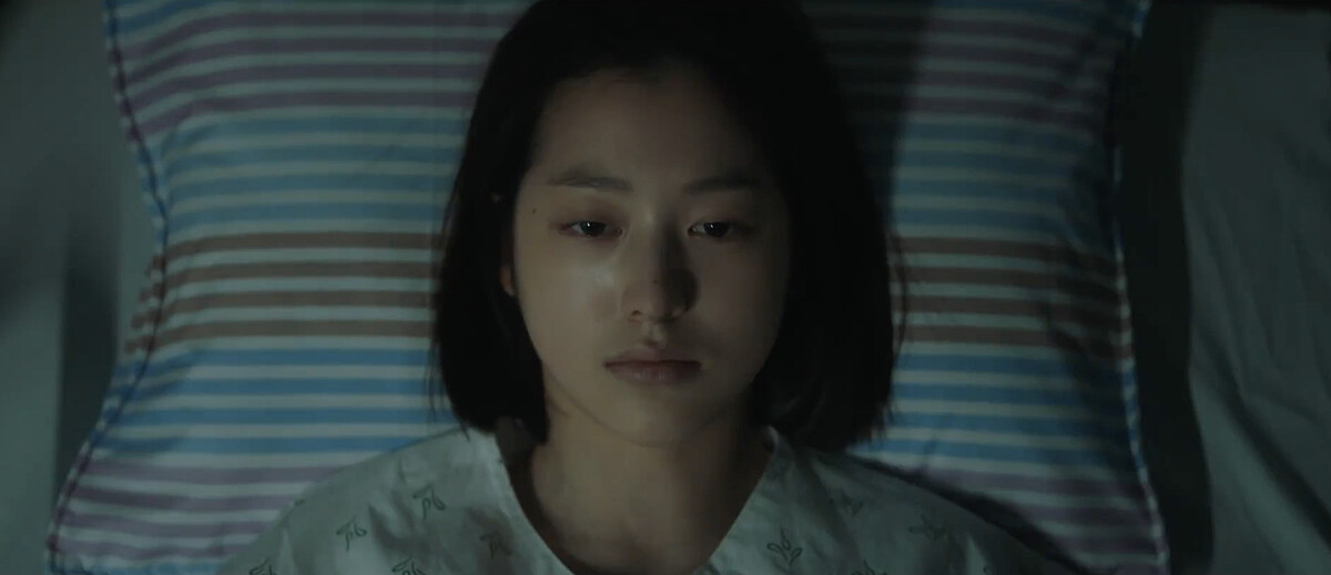 剛從昏迷中甦醒的白夏凜。