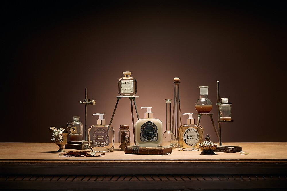 Santa Maria Novella佛羅倫斯1221系列Tabacco Toscano 托斯卡尼菸草形象圖。