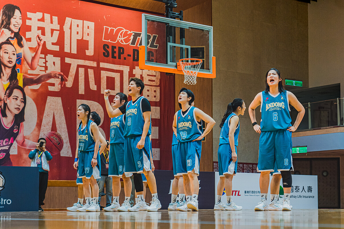 《女孩上場2》對於要找來一群真正能打籃球的演員，導演和製作人都認為要耗費太多的時間和人力，因此決定要找「能演戲的球員」，所以才開始一連串的海選，最終找到11位劇中主要球隊的球員們。