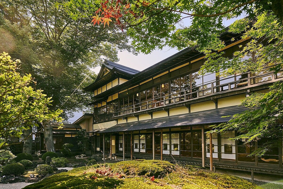 「舊料亭金勇」。