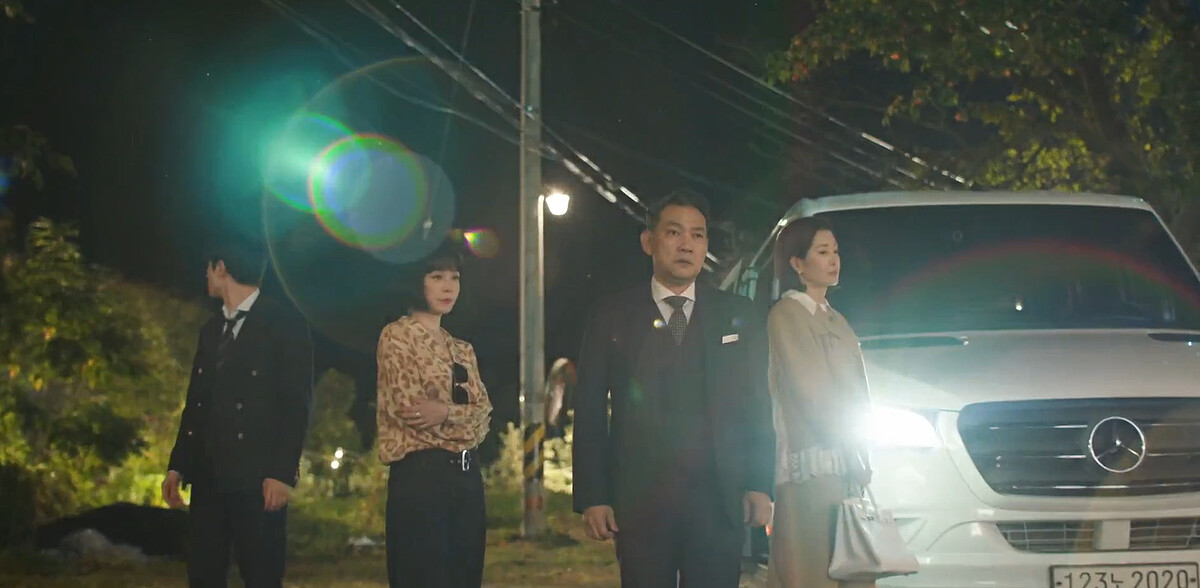 不只前妻，還有&rdquo;前&rdquo;岳父岳母姑姑小舅子都來避風頭了