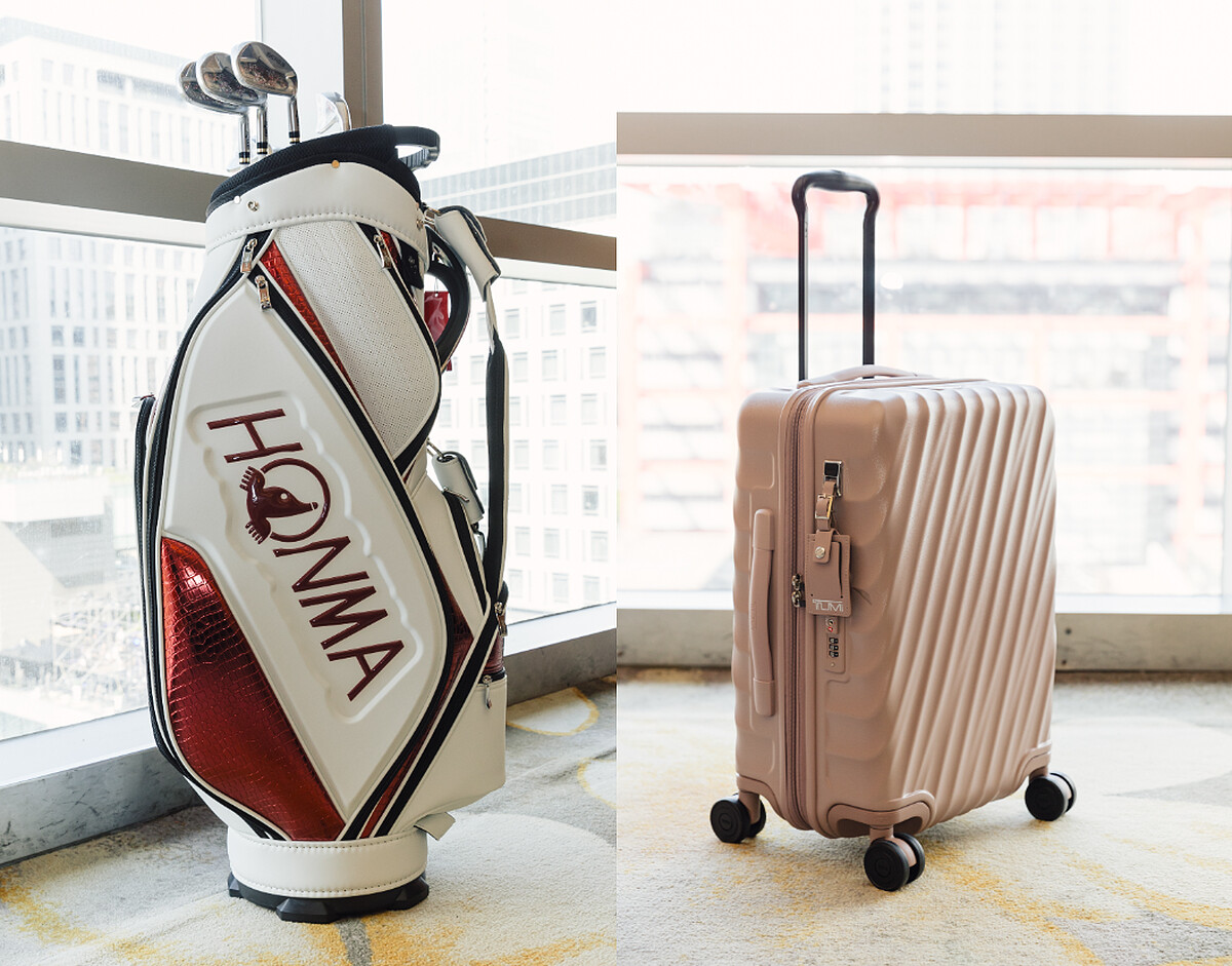 HONMA BERES 08 AIZU 2顆星男用鐵桿組(#6-11)，特價39,000元，價值70,800元。TUMI 19 Degree旅行箱，推薦價32,200元。