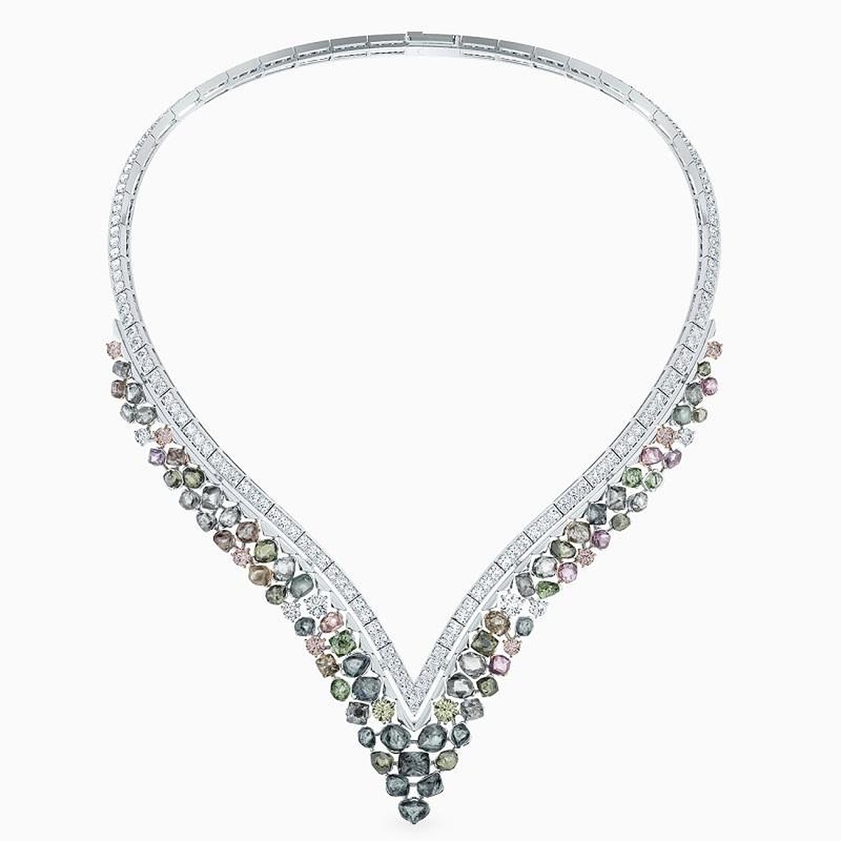 De Beers Portraits of Nature高級珠寶系列全新Okavango Chameleon 鑽石項鍊。