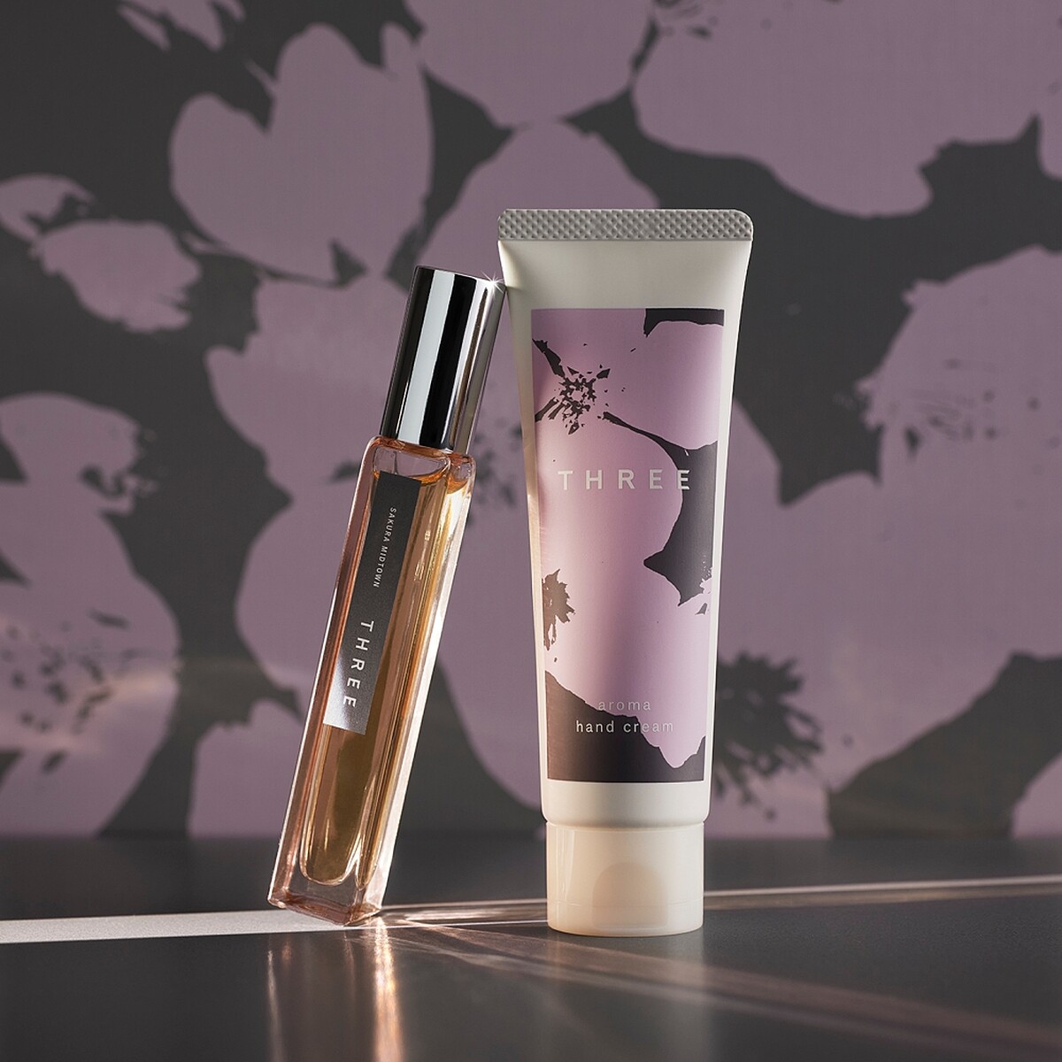 Three城中之櫻系列情境圖。