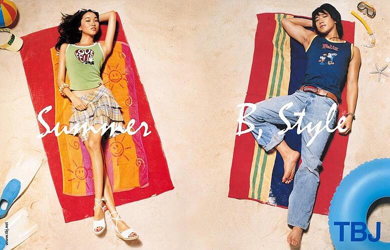 張允柱和Rain(右)一起拍韓國時尚品牌TCJ廣告