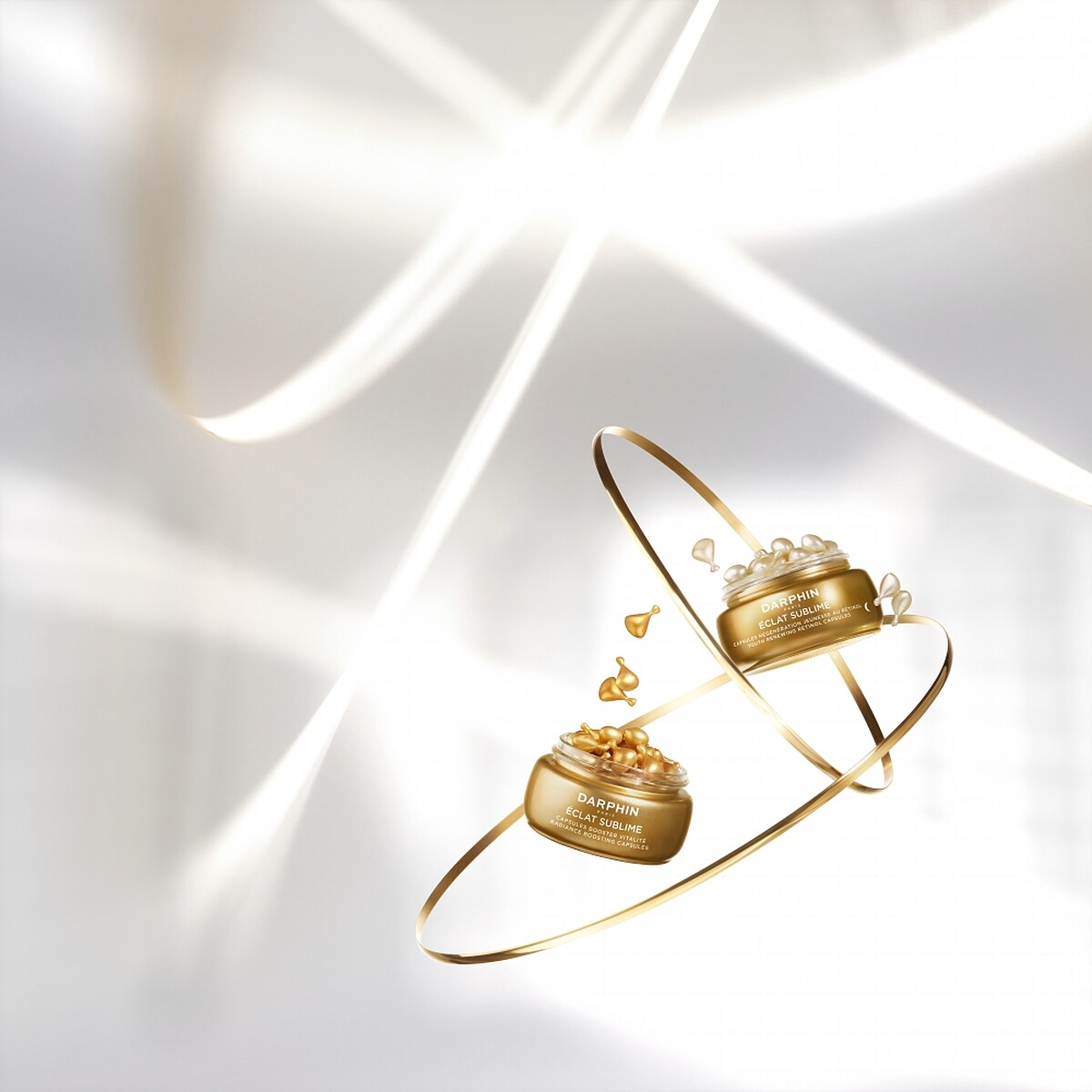 DARPHIN朵法金緻再生精露膠囊日防禦、夜修護情境圖。
