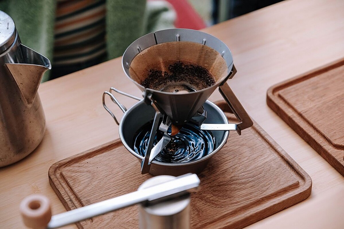 情境體驗餐酒社｜體驗Snow Peak 營地咖啡師的手沖時光。