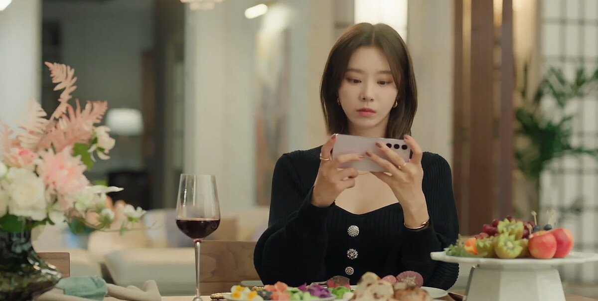 千多惠逃往海外，卻被洪秀哲發現上線打手遊