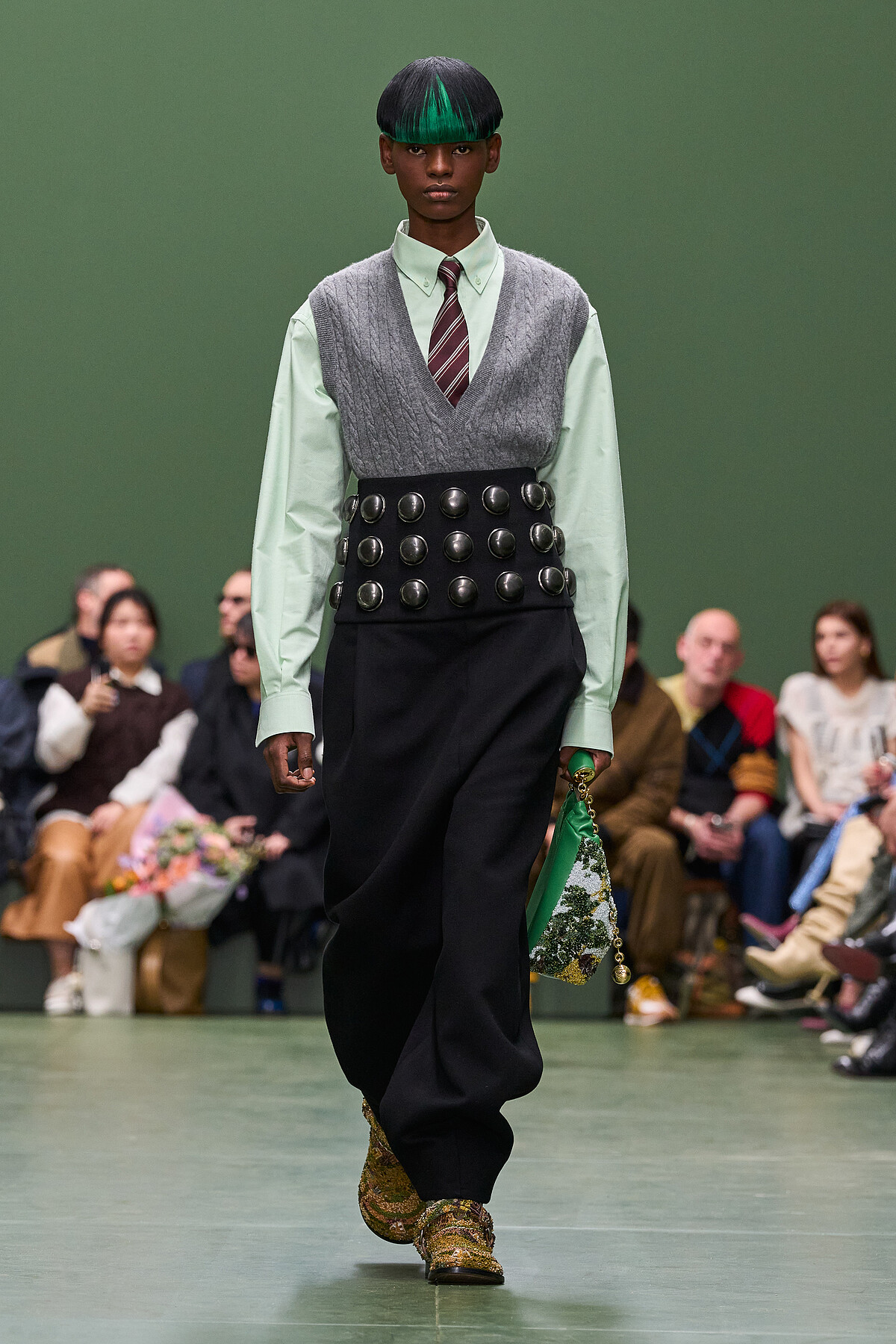 Loewe 2024秋冬系列。