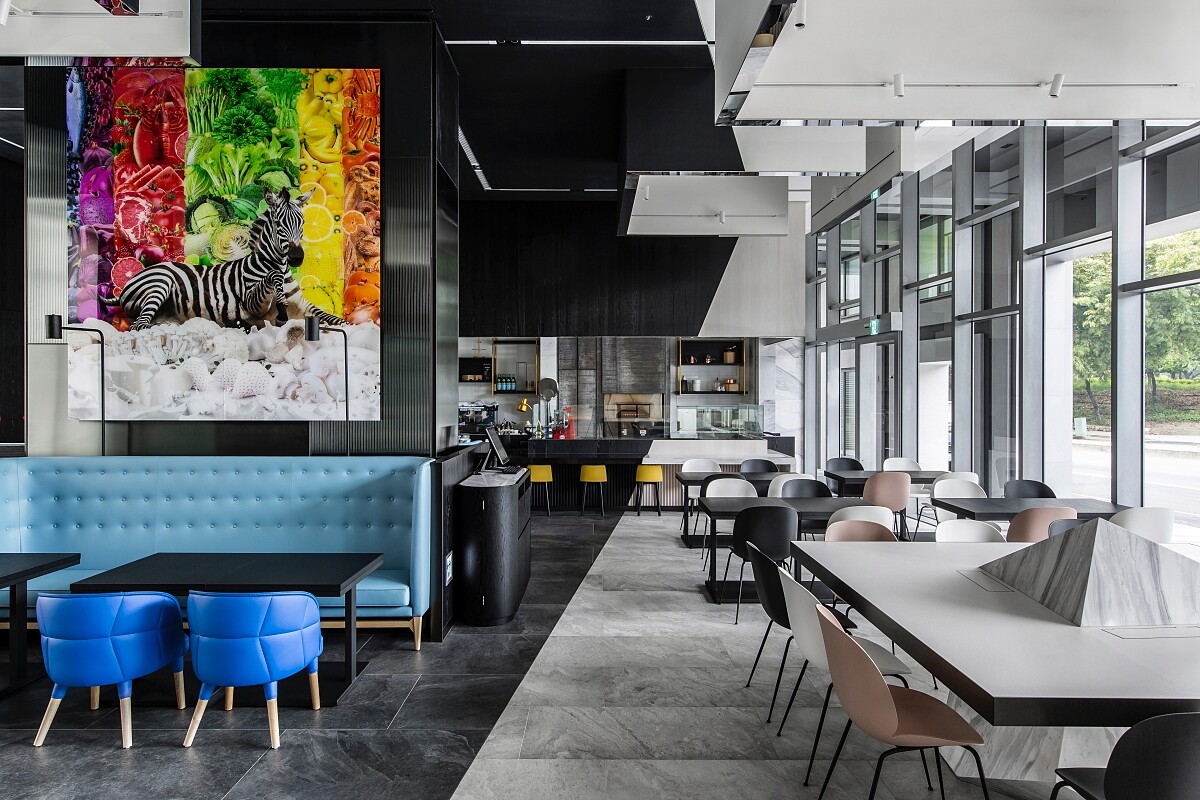 位於飯店一樓的「ZEBRA」餐廳。