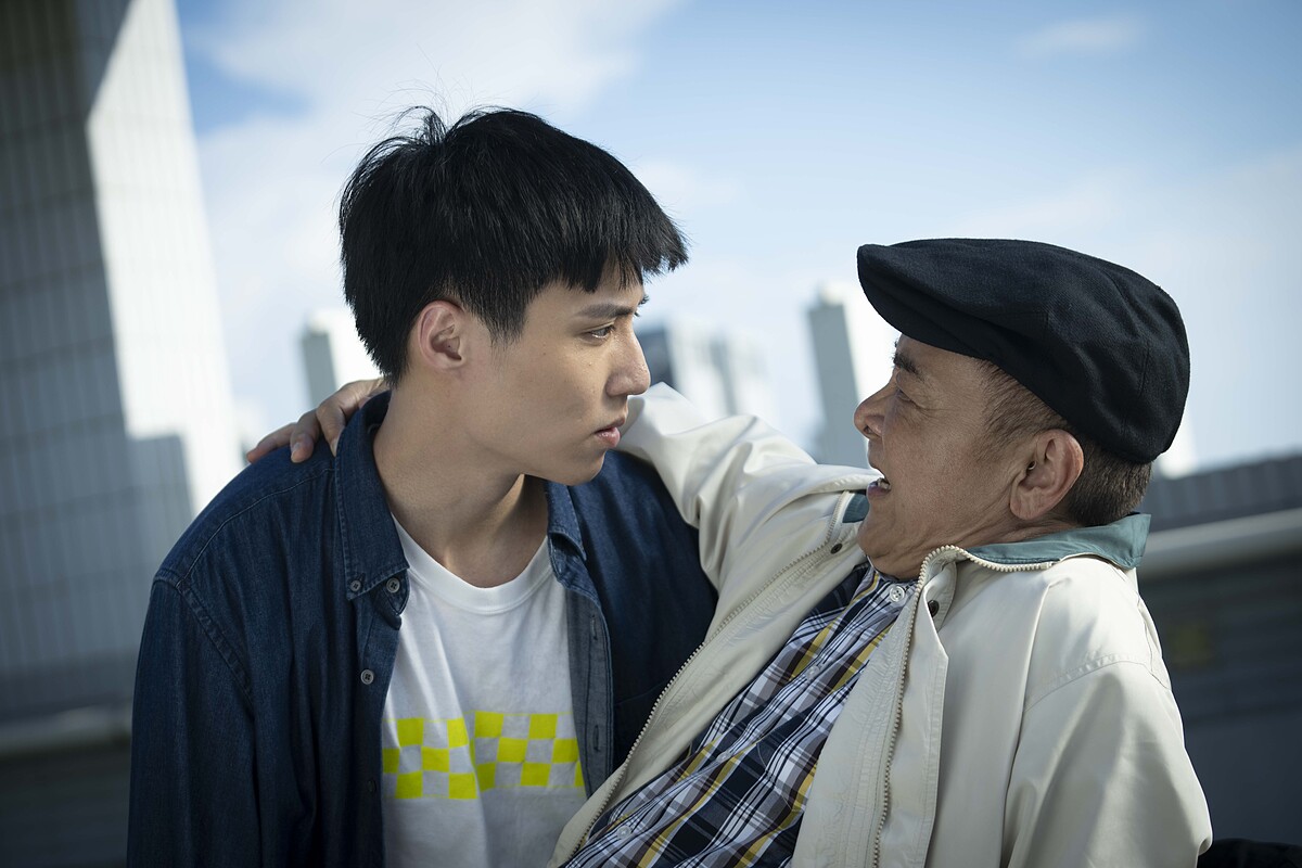 《省省吧!我家富貴發》余晉(左)和小亮哥從原本的回收場競爭對手,意外地發展出友誼。