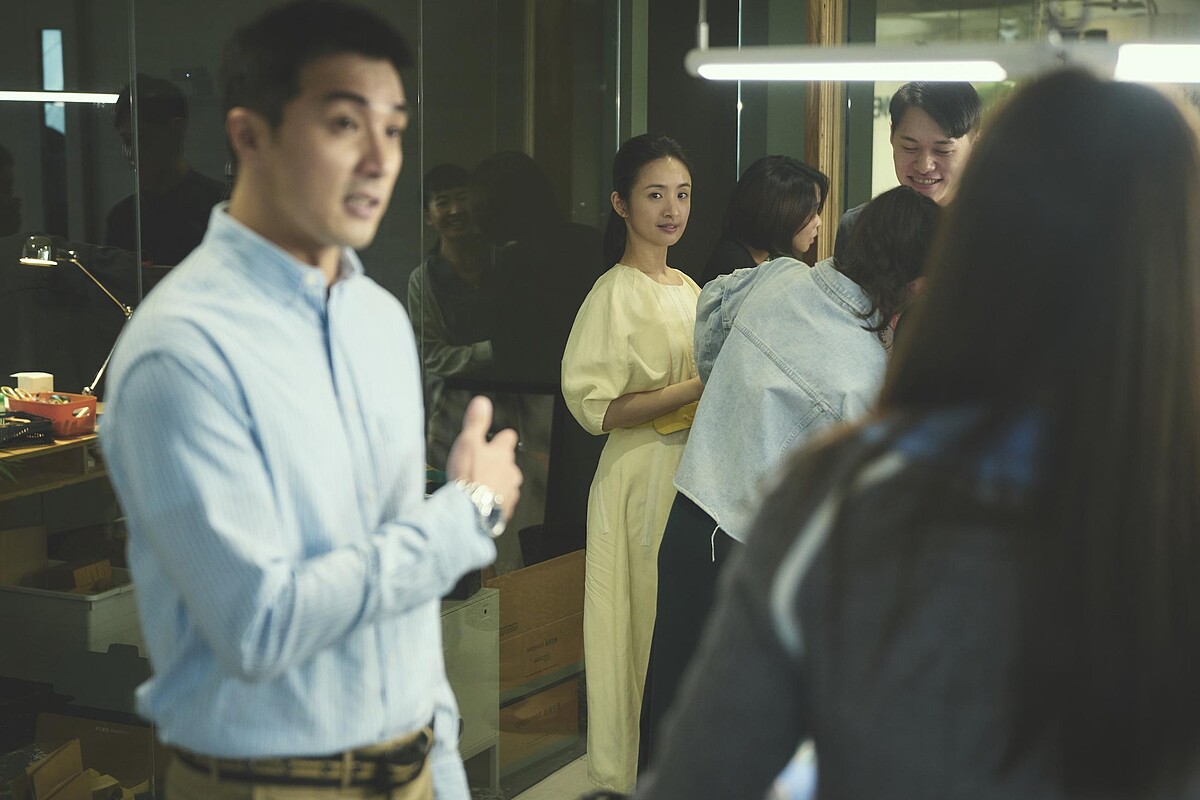 《不夠善良的我們》賀軍翔與林依晨、許瑋甯三人關係火花十足。