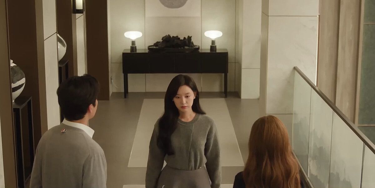 洪海仁提醒牟女士讓洪會長好好活著，要不然會失去一切