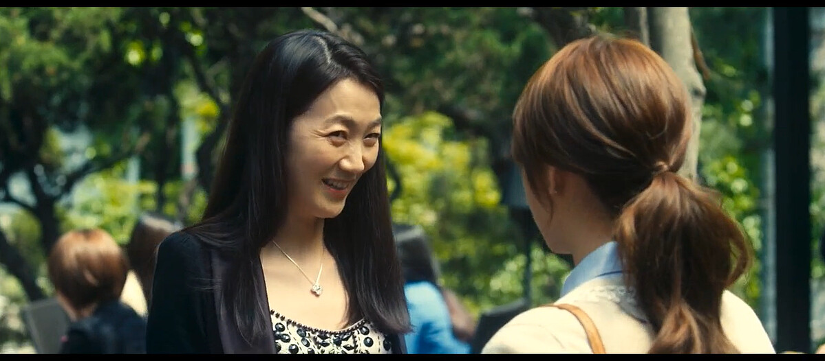 劇中金姝怜笑著酸金雅中