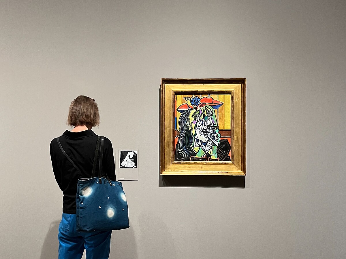 畢卡索〈哭泣的女人〉。圖片提供:高雄市立美術館。