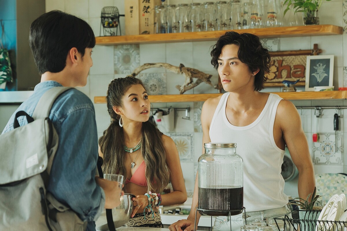 《我在這裡等你》范少勳（右起）和詹子萱新片中是青梅竹馬，感情極佳讓劉俊謙很吃醋。