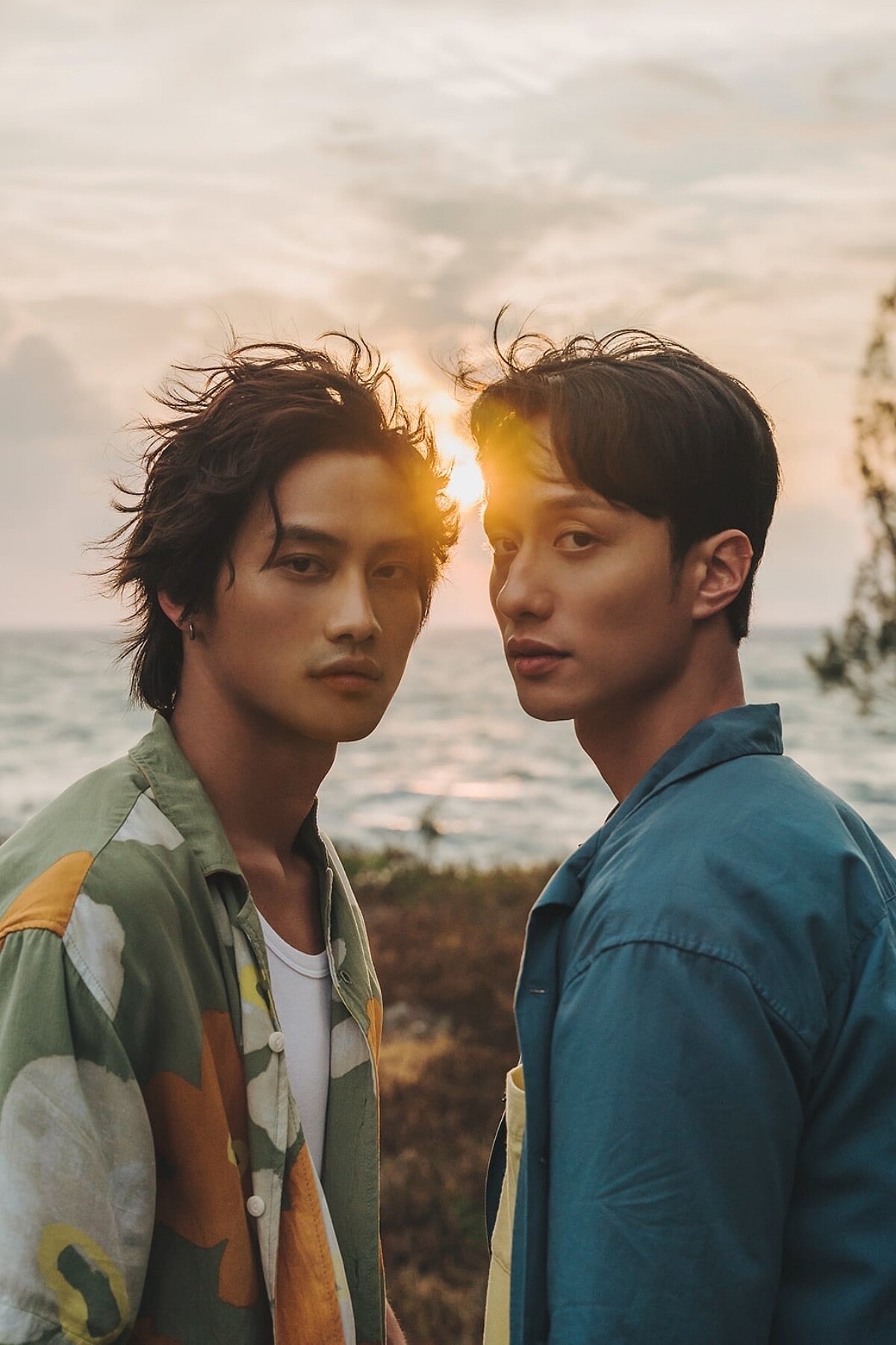 范少勳和劉俊謙合作《我在這裡等你》拍下浪漫的合體照！