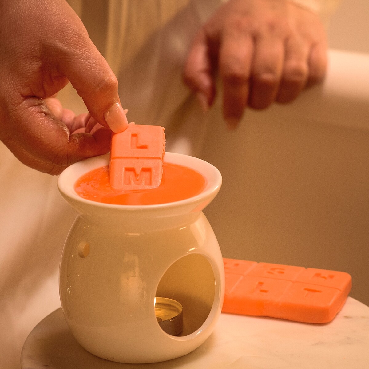 Lush春風桃花擴香浴油，NT420