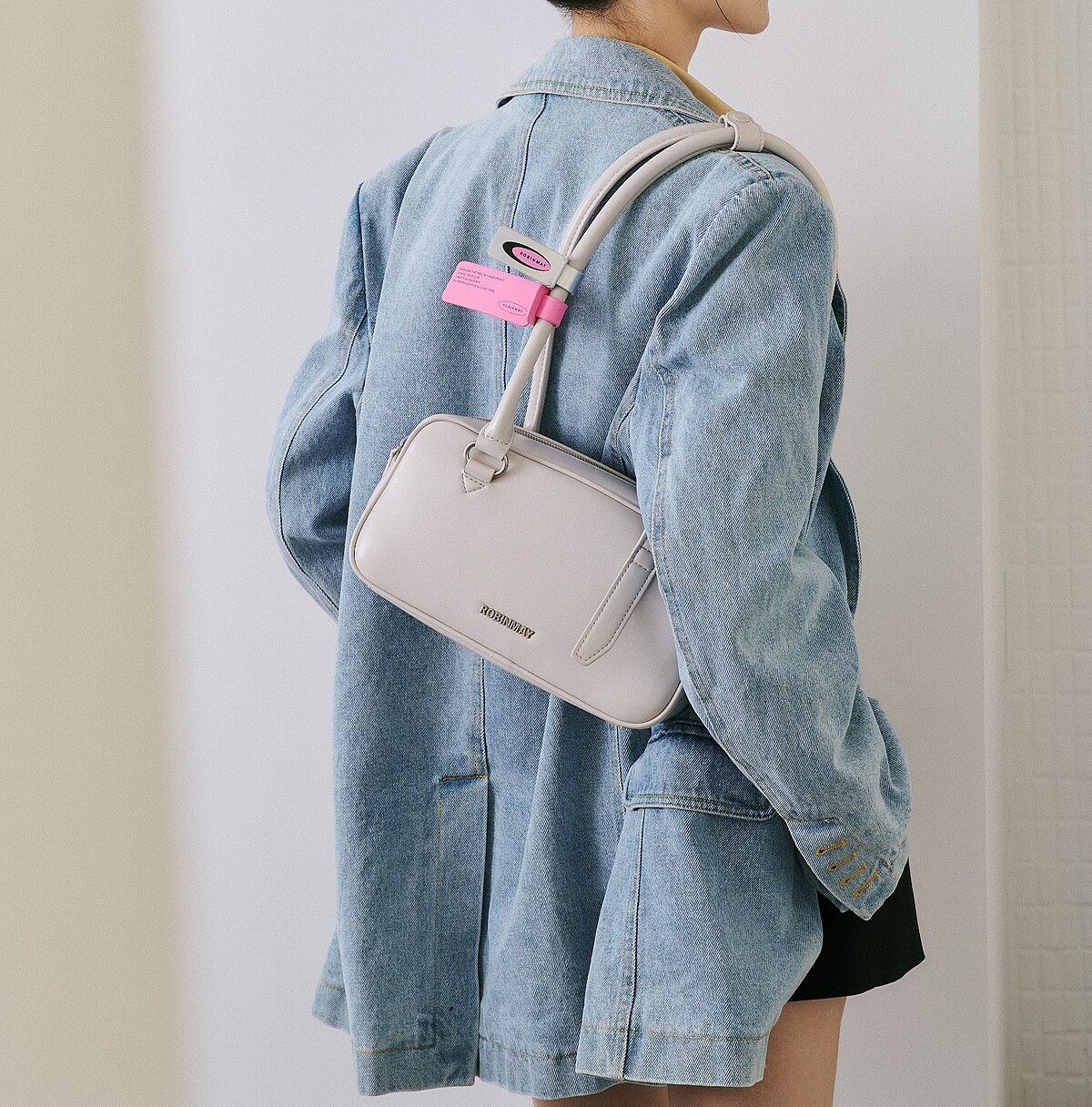 Kadi手提包(M)、Kadi手提包(L)，NT2,280、NT2,380。