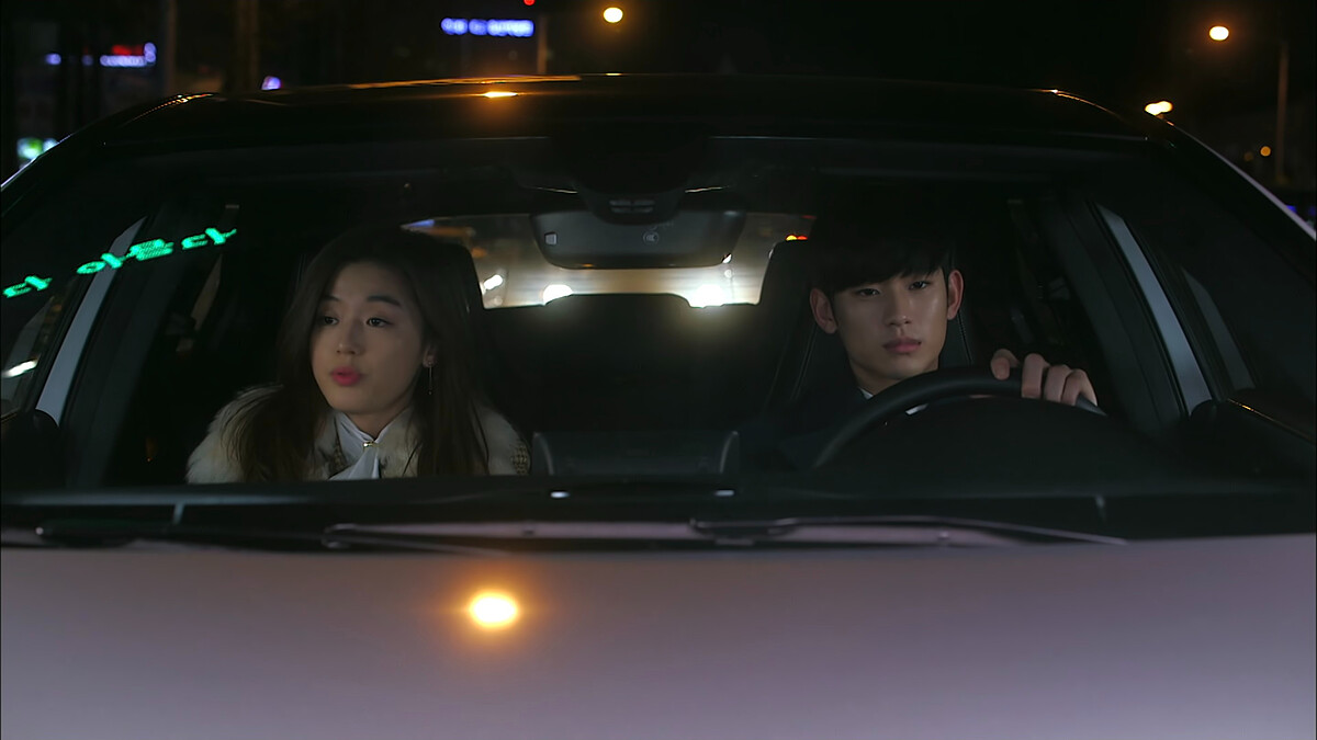 《來自星星的你》紅遍全亞洲的金秀賢與全智賢。