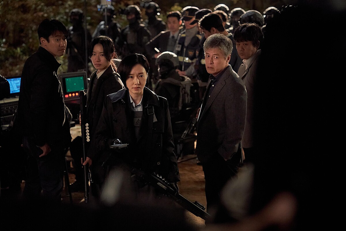 前往教會掃蕩時，寄生生物已人去樓空。