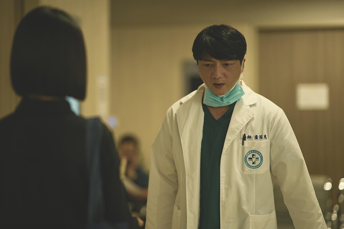 《不夠善良的我們》劇中，藍葦華客串「關鍵角色」。