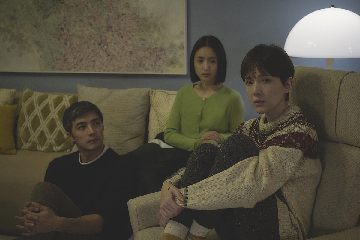 Rebacca、簡慶芬與何瑞之三人對談。