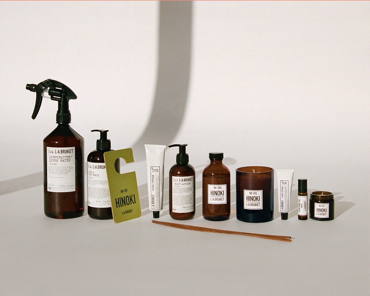 L:A BRUKET全系列扁柏香氣產品，包含居家香氛系列以及限量身體系列。