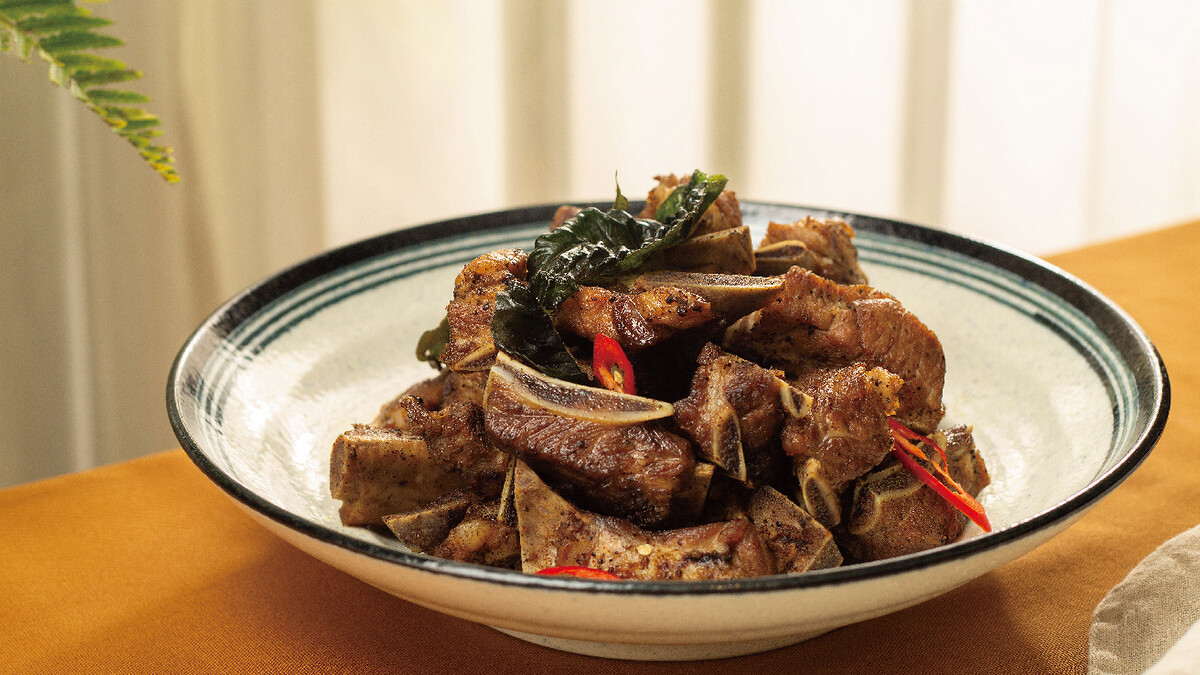 ▲部落馬告椒鹽肋排