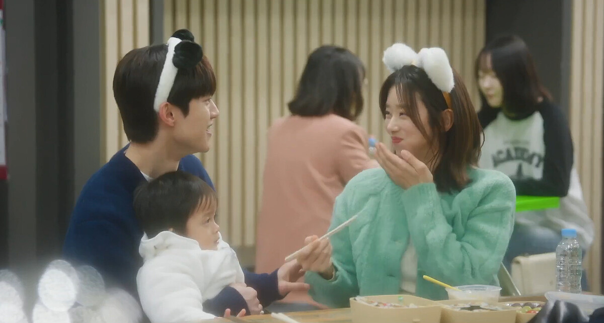 洪秀哲一家三口到遊樂園玩，單純到不行的洪秀哲，還不知大事要發生了