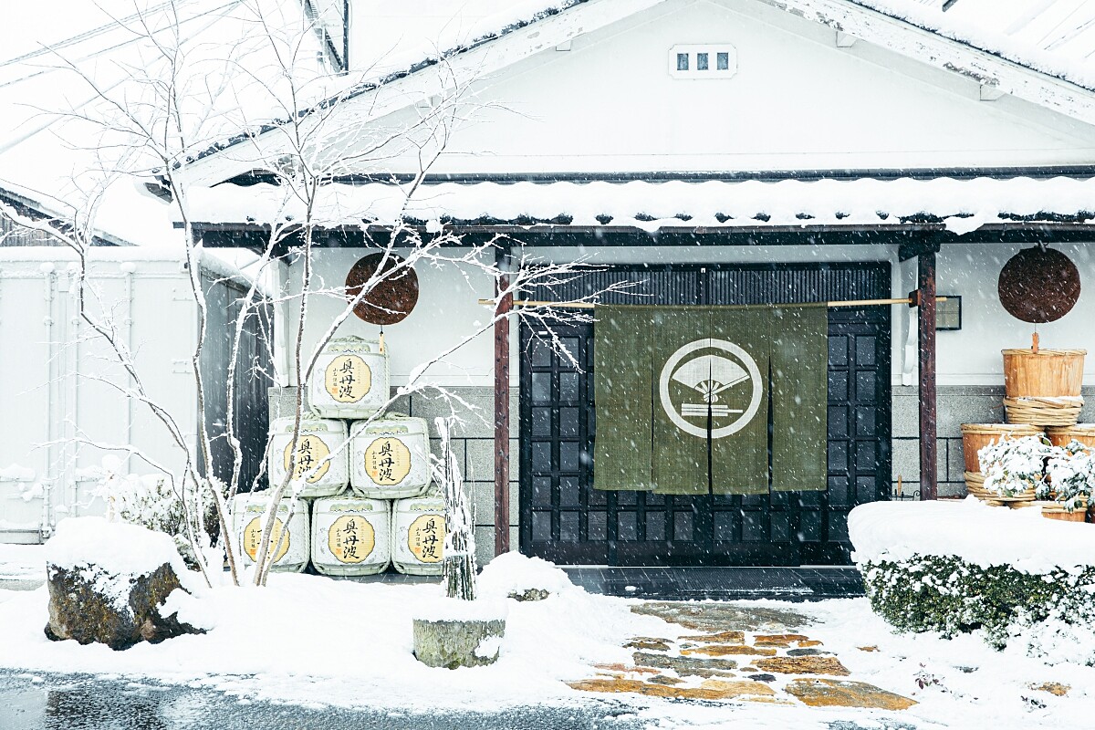 「山名酒造」嚴選兵庫縣的各種品種酒米製酒。